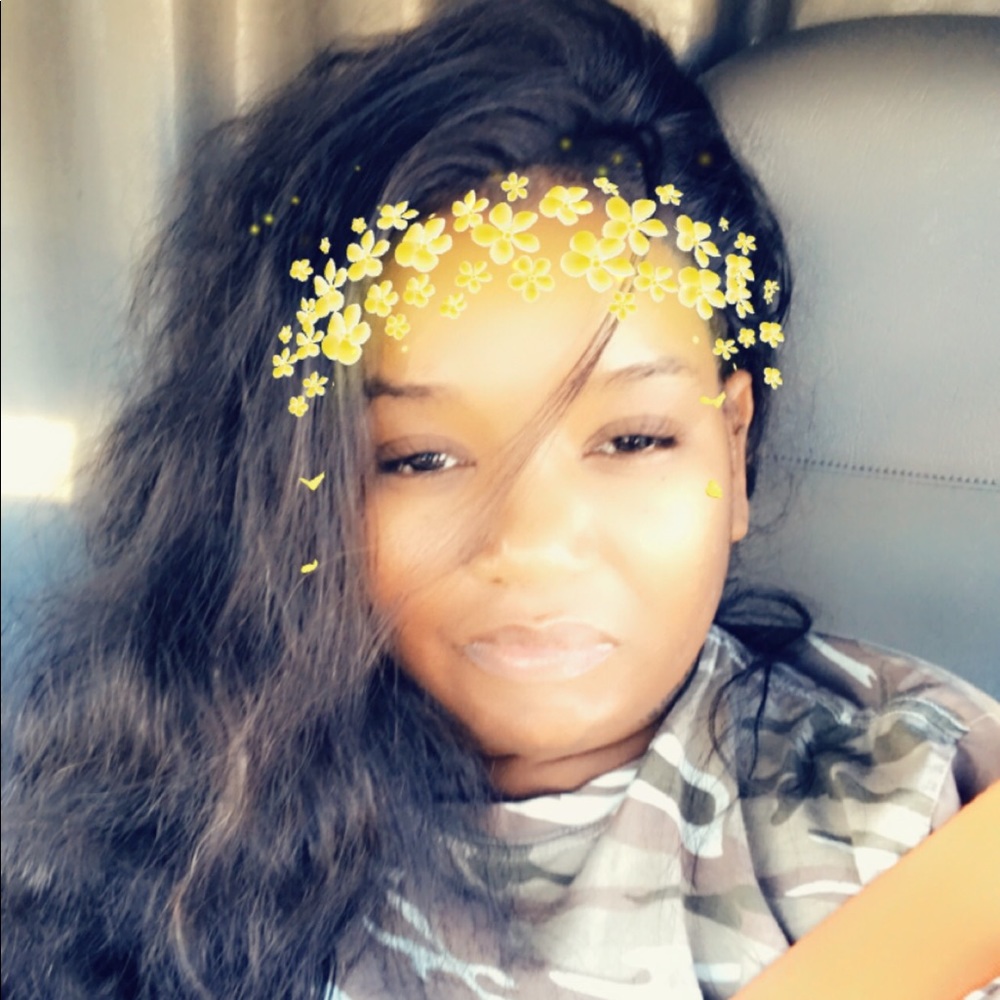 Meet your Posher, Khalilah